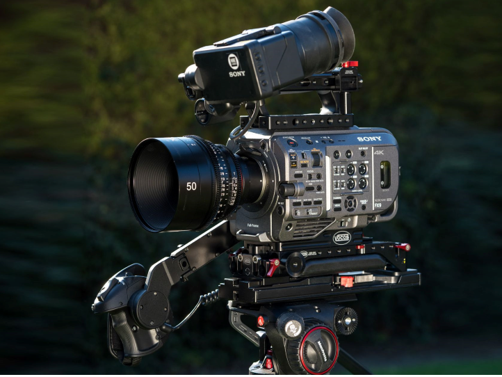 Máy quay phim chuyên nghiệp